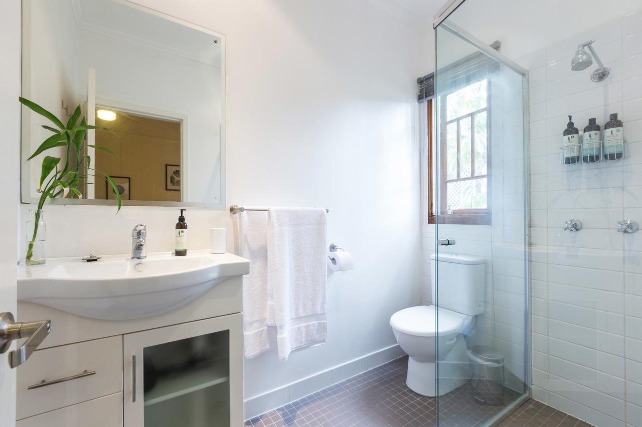 99 Kirkland Bed & Breakfast Брисбен Экстерьер фото