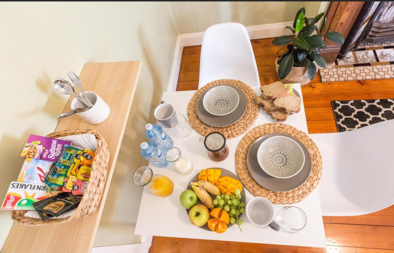 99 Kirkland Bed & Breakfast Брисбен Номер фото