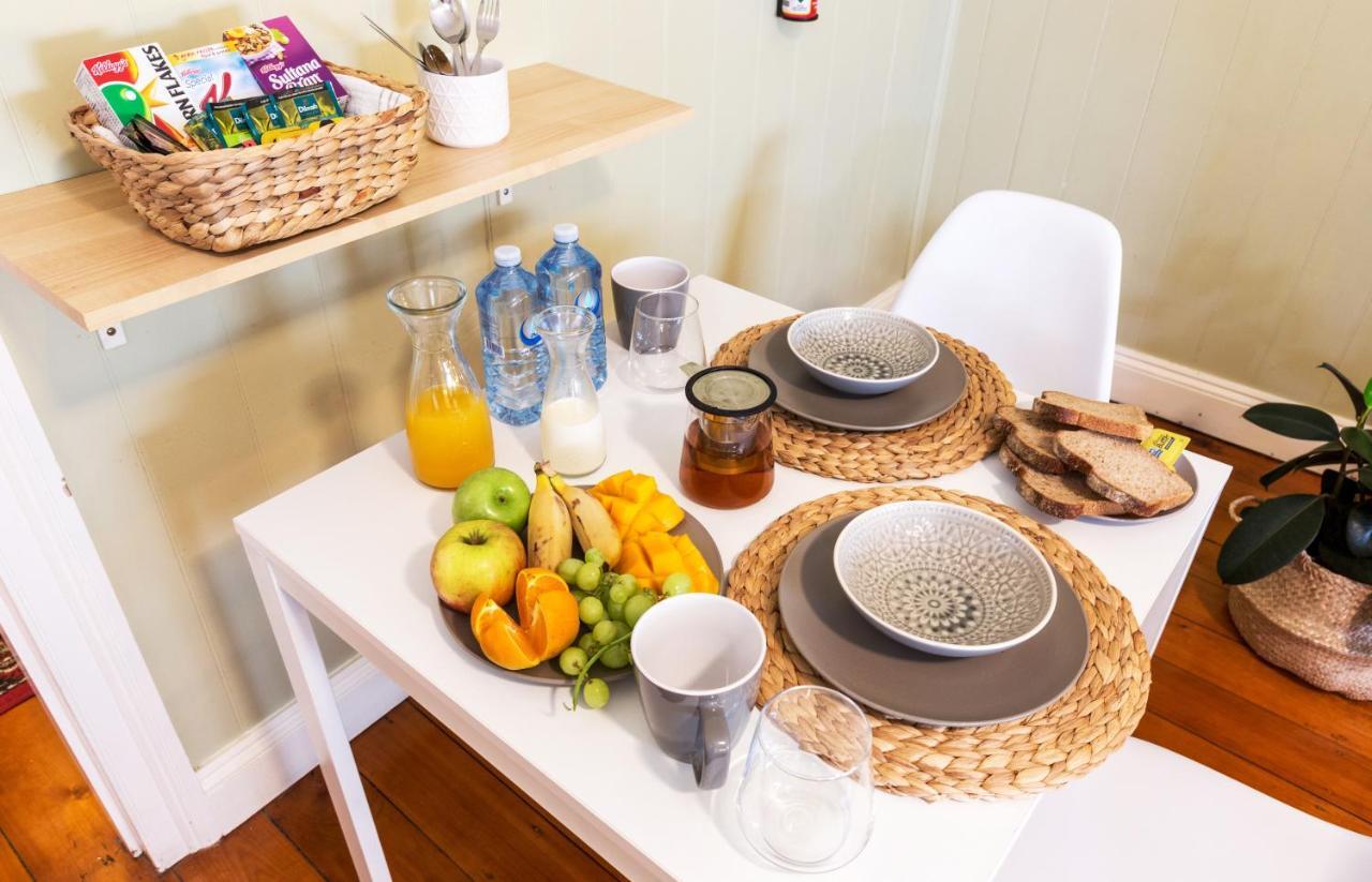 99 Kirkland Bed & Breakfast Брисбен Номер фото
